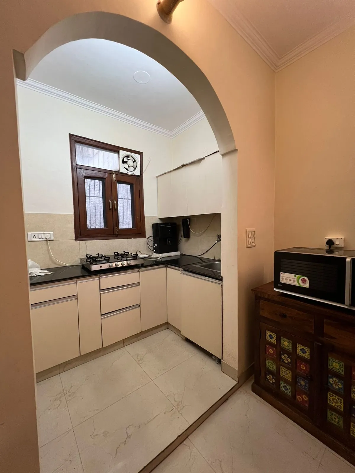 🏡 2BHK Fully Furnished Builder Floor for Rent | Sector 43 C Block, Gurgaon