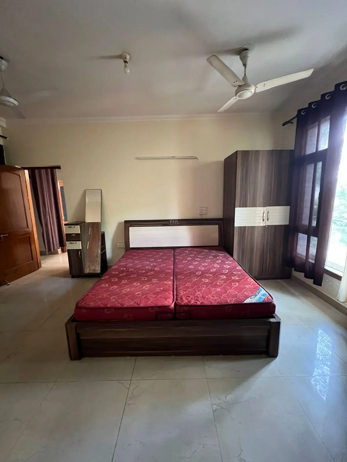 🏡 2BHK Fully Furnished Builder Floor for Rent | Sector 43 C Block, Gurgaon
