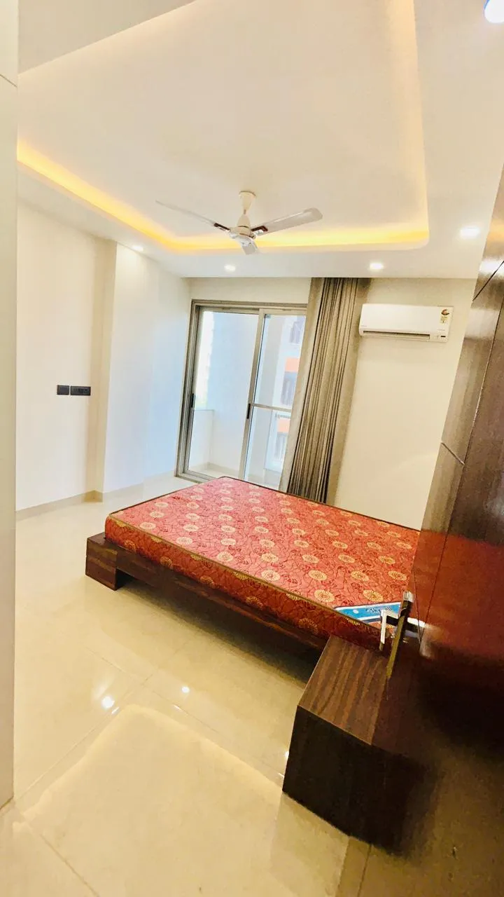 🏡 2BHK Fully Furnished Builder Floor for Rent | South City, Sector 55, Gurgaon