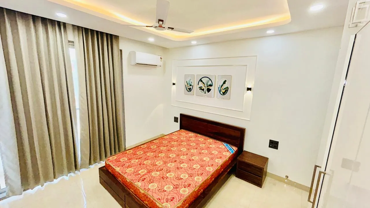 🏡 2BHK Fully Furnished Builder Floor for Rent | South City, Sector 55, Gurgaon