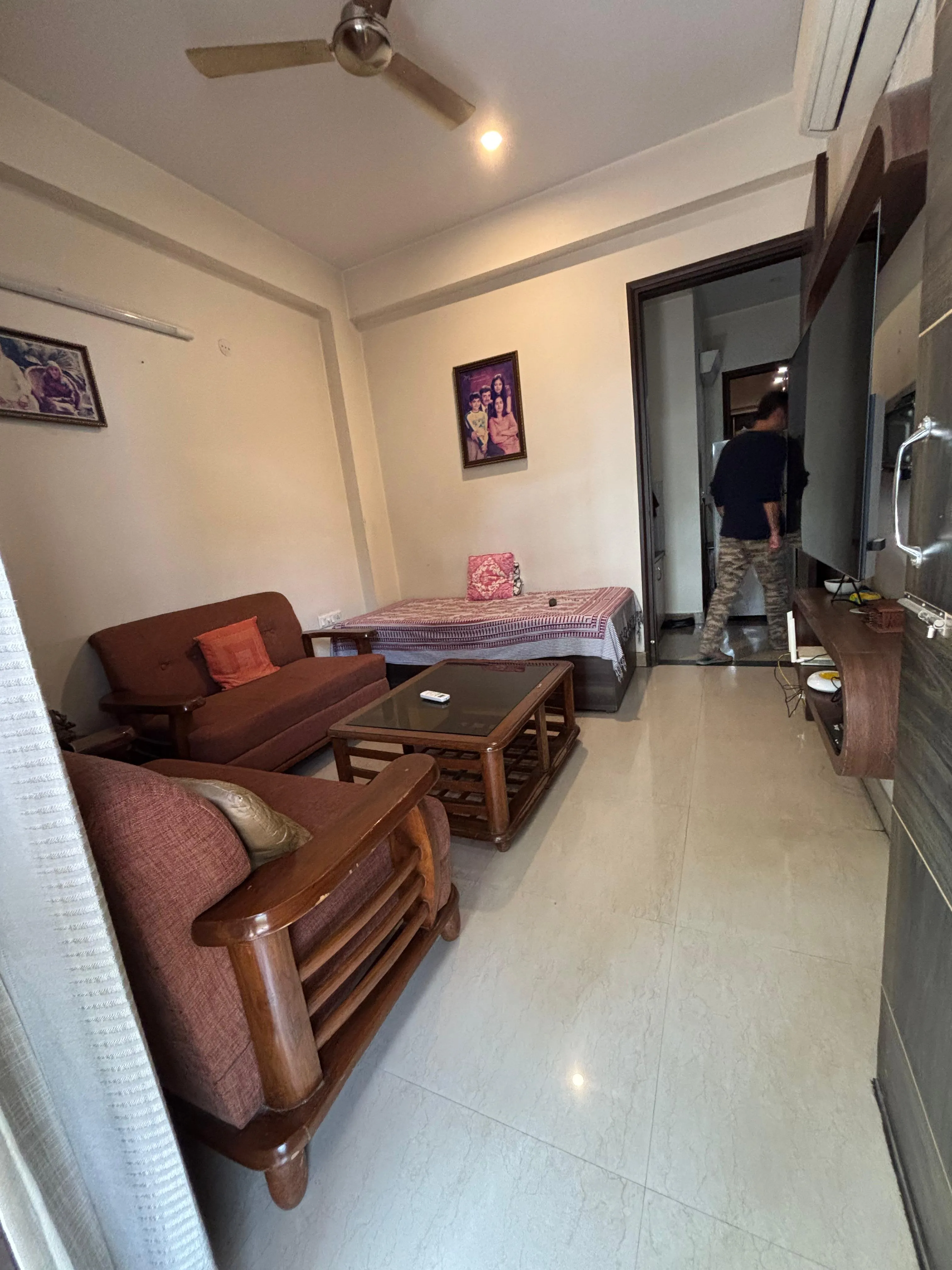 🏡 2BHK Fully Furnished Builder Floor for Rent | Sector 27, Gurgaon