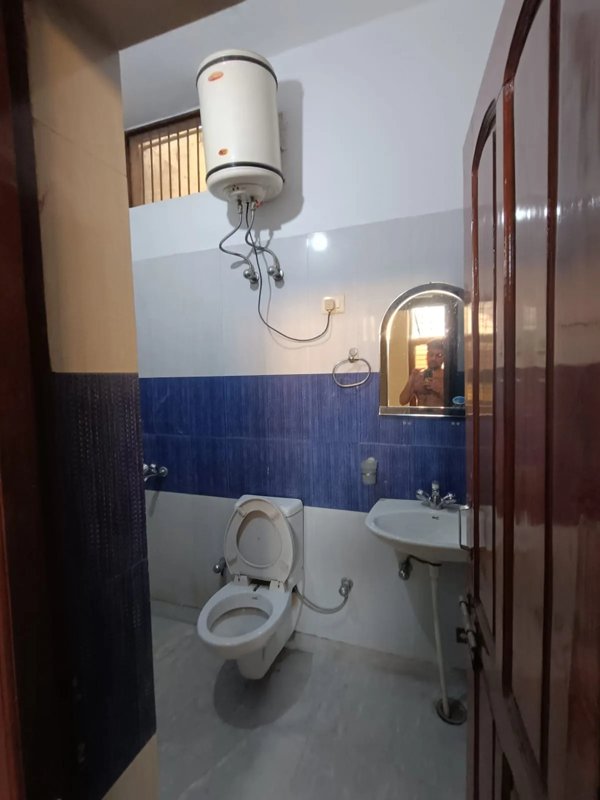 2BHK Semi-Furnished Builder Floor for Rent | Sector 46, Gurgaon