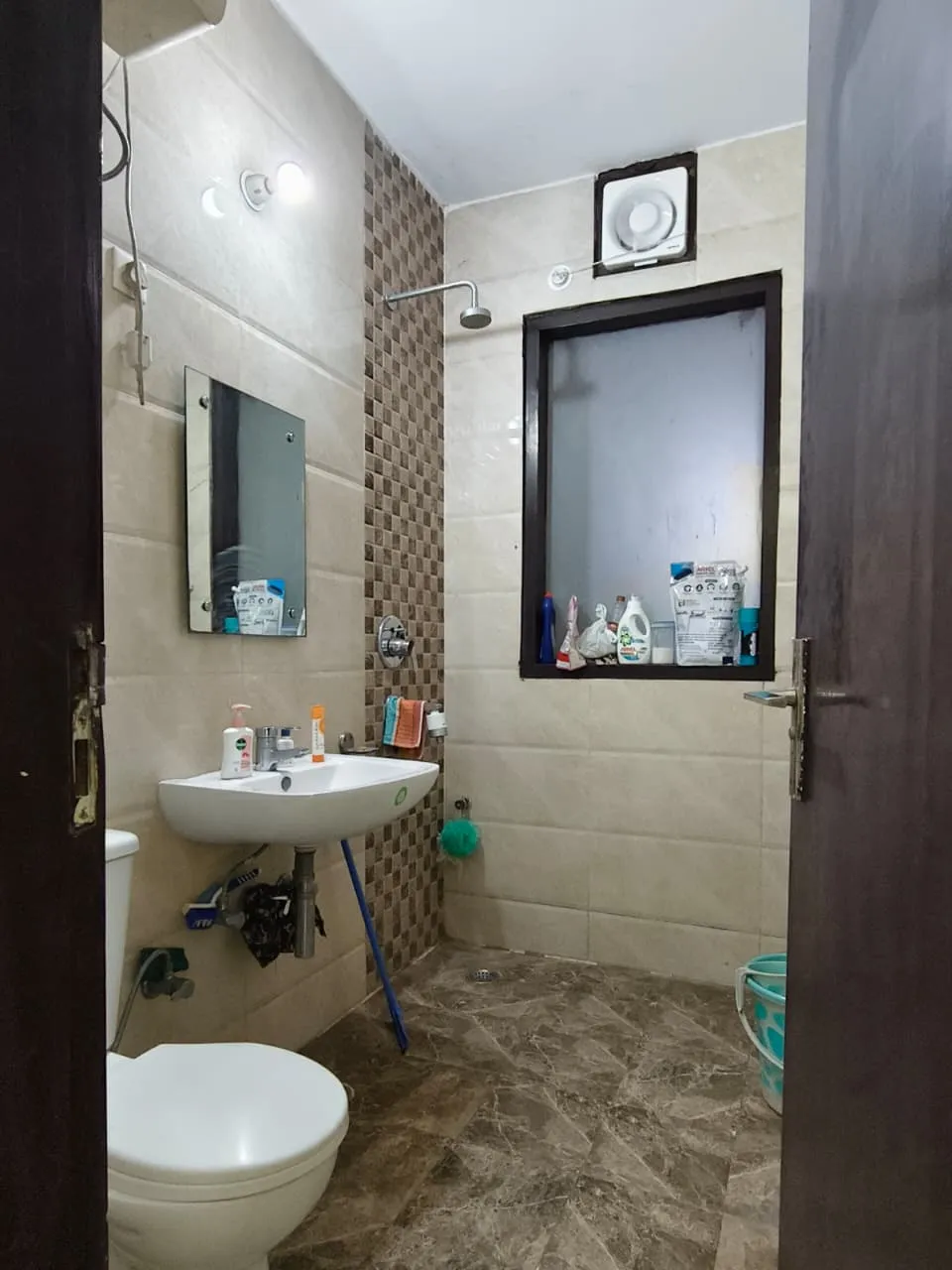 🏡 2BHK Fully Furnished Builder Floor for Rent | Sushant Lok 1, Block E, Gurgaon