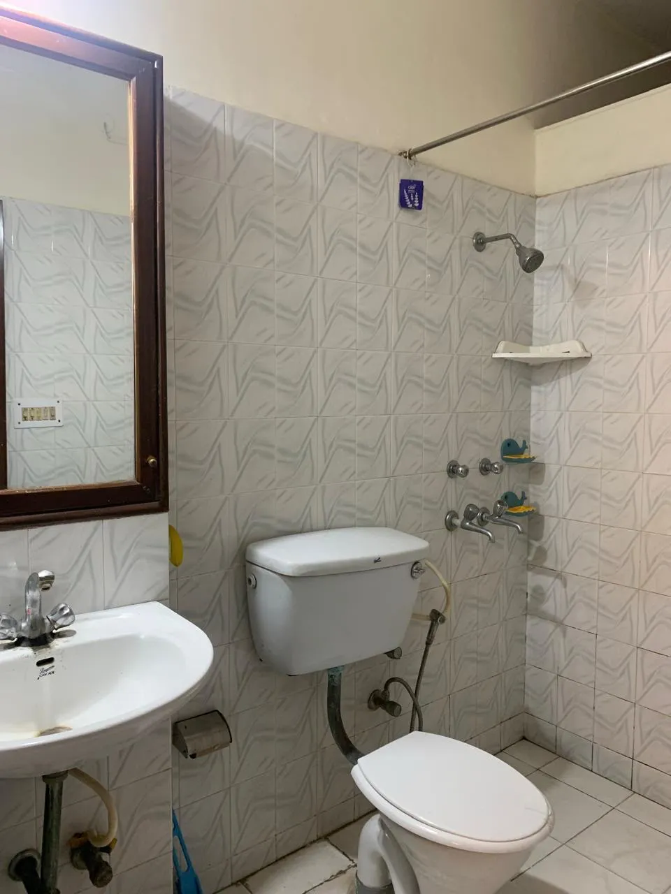 🏡 2BHK Fully Furnished Independent House for Rent | DLF Phase 3, Gurgaon