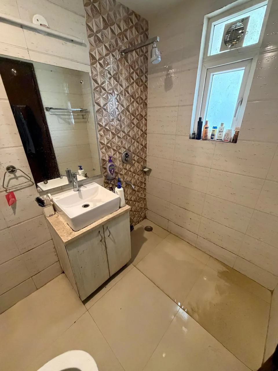 🏡 3BHK Fully Furnished Builder Floor for Rent | Sector 43 C Block, Gurgaon