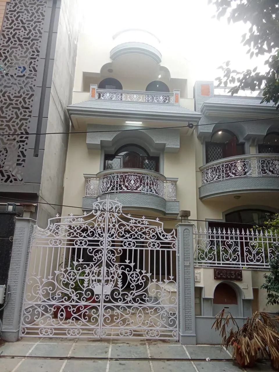 🏡 6 Bedroom Semi-Furnished Independent House for Rent | Sector 43, Gurgaon