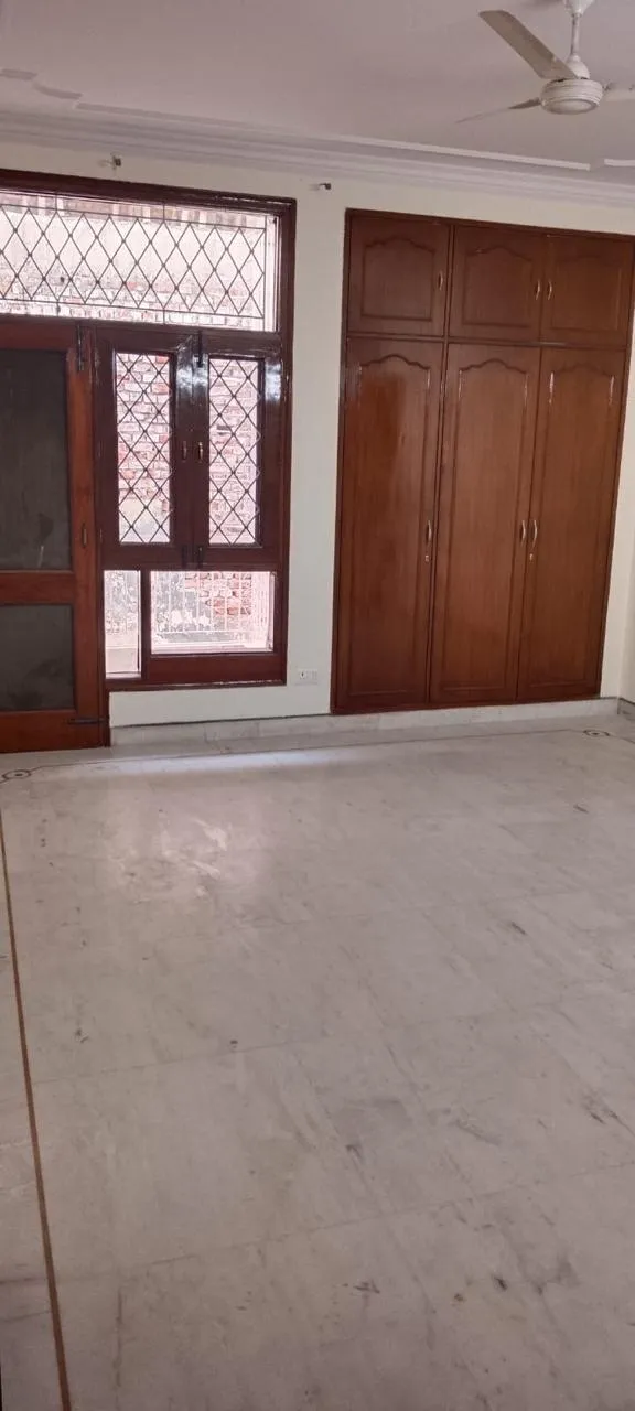 🏡 6 Bedroom Semi-Furnished Independent House for Rent | Sector 43, Gurgaon