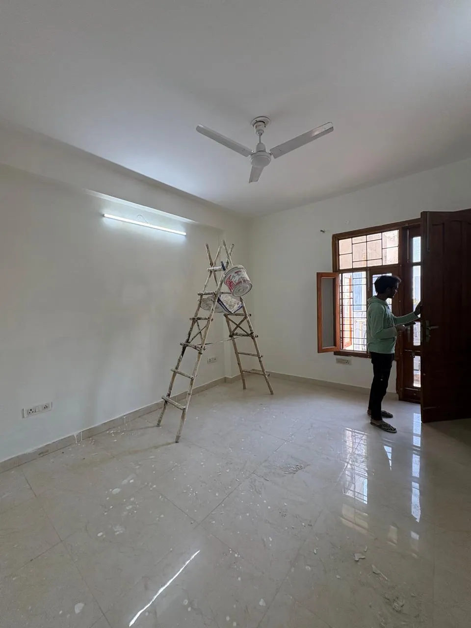 🏡 3BHK Semi-Furnished Builder Floor for Rent | Sector 57, Gurgaon
