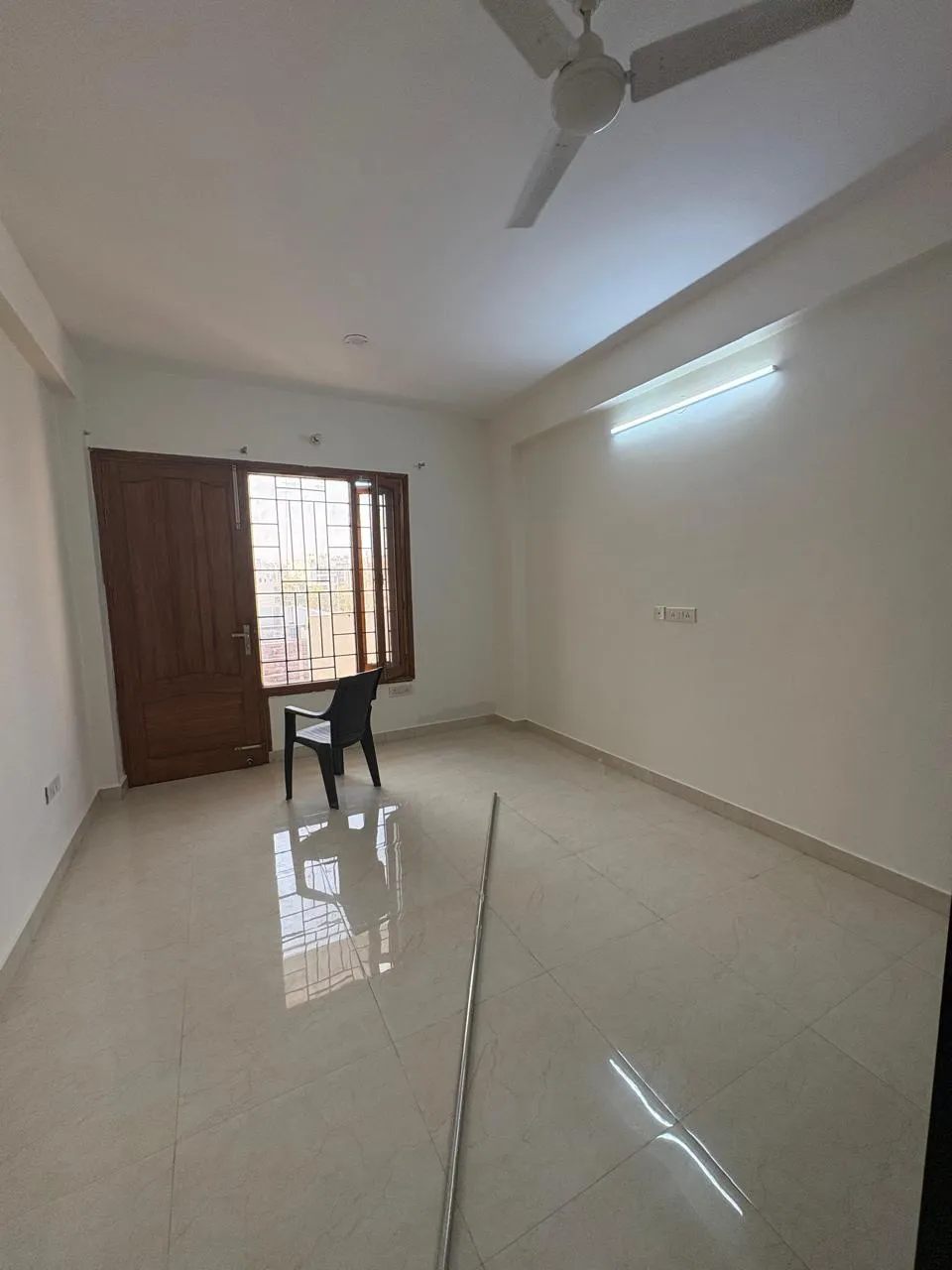 🏡 3BHK Semi-Furnished Builder Floor for Rent | Sector 57, Gurgaon