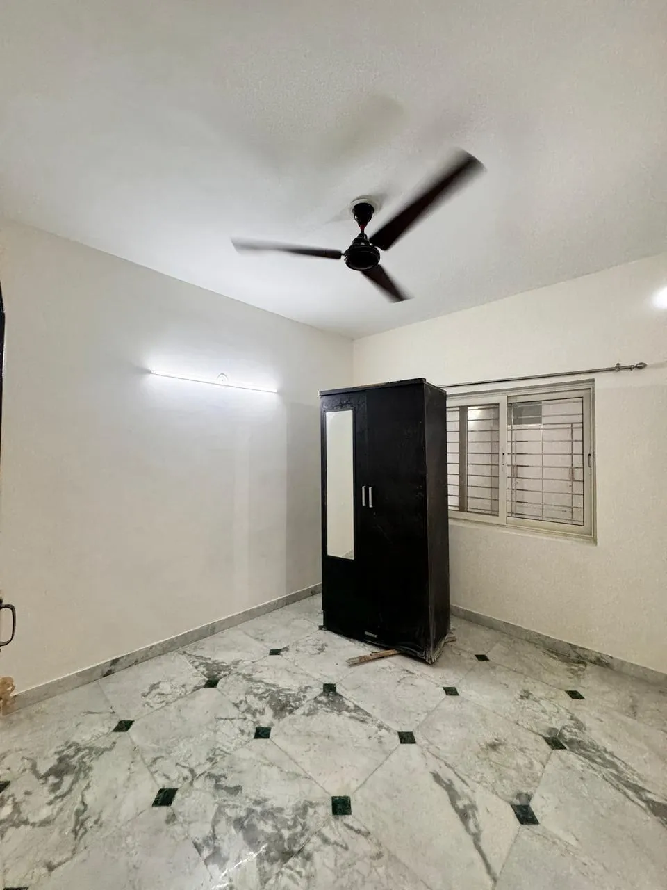 🏡 2BHK Unfurnished Builder Floor for Rent | Sector 28, Gurgaon
