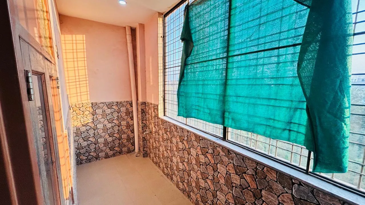 🏡 2BHK Semi-Furnished Builder Floor for Rent | Sector 52, Gurgaon
