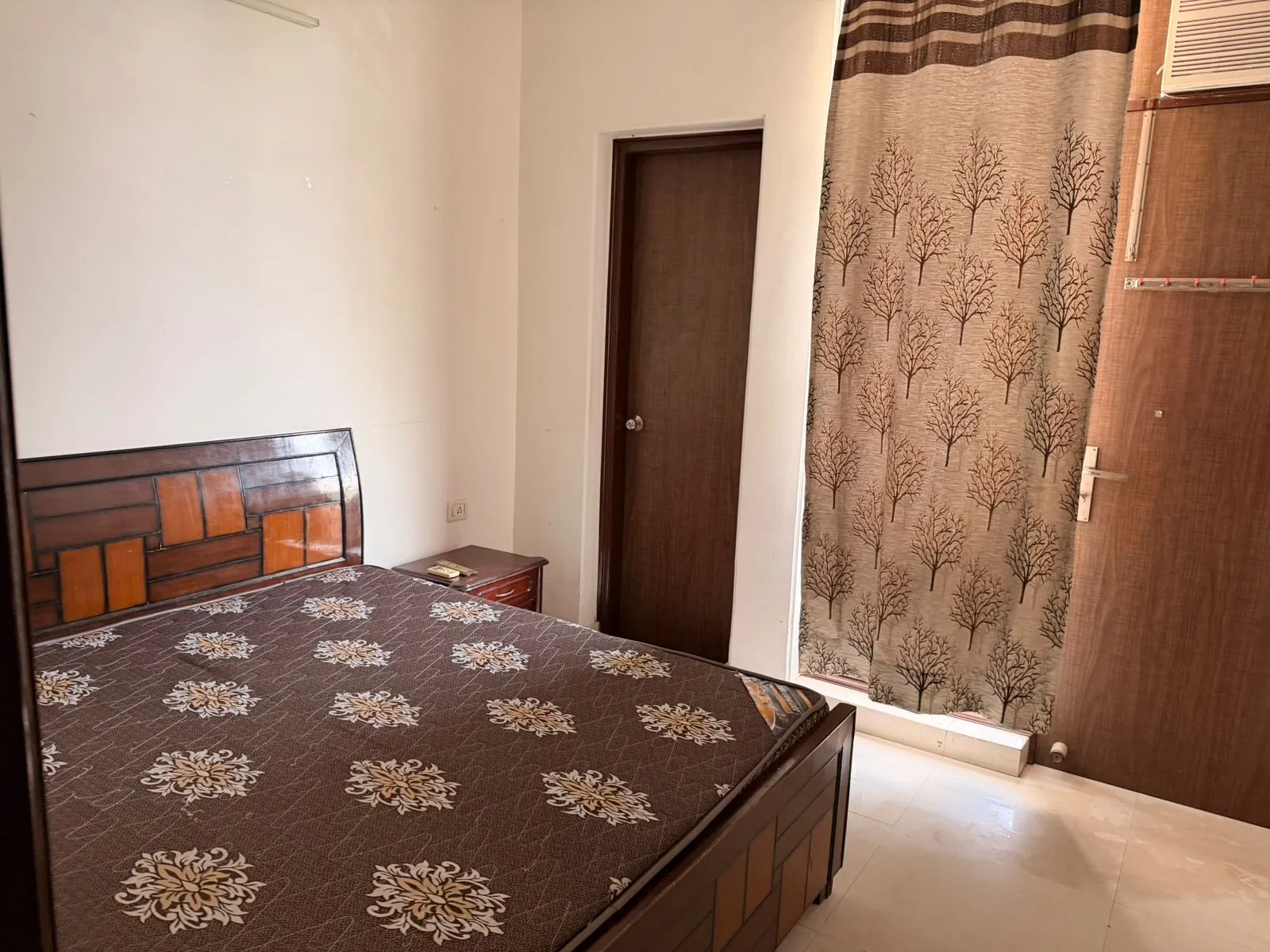 🏡 2BHK Semi-Furnished Builder Floor for Rent | Sector 57, Gurgaon