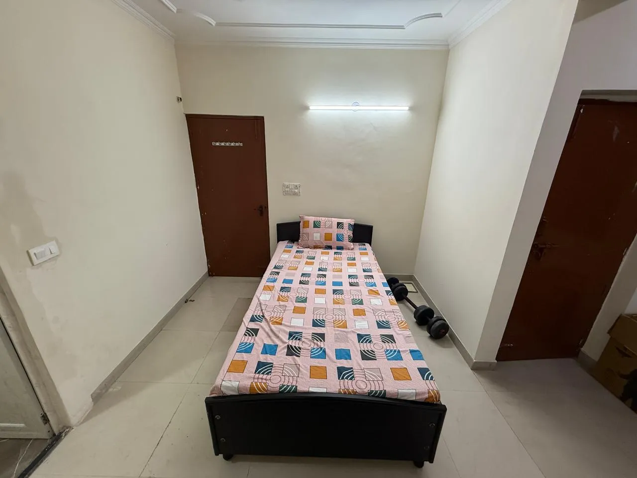 🏡 1RK Fully Furnished Builder Floor for Rent | Sector 52, Gurgaon