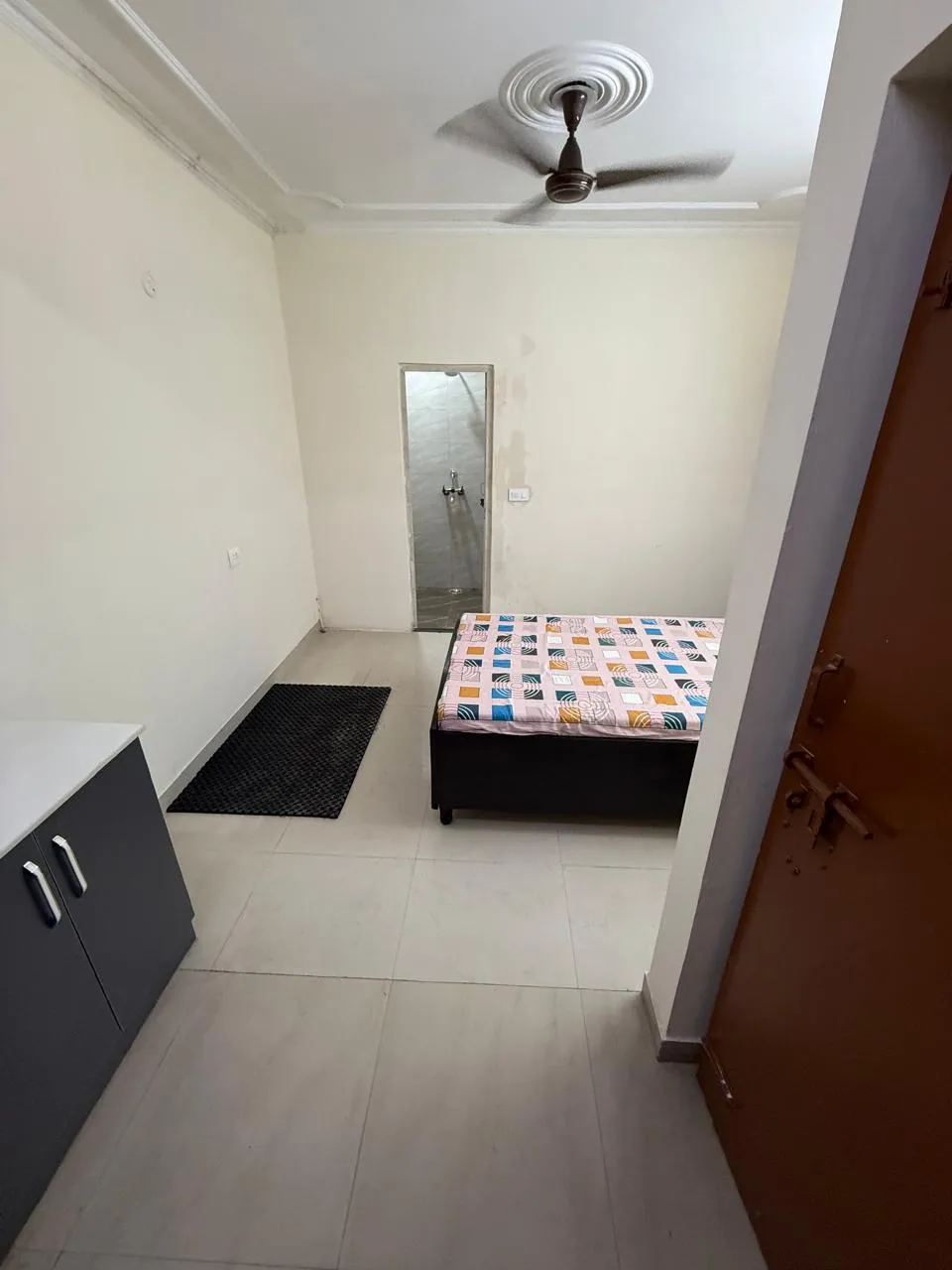 🏡 1RK Fully Furnished Builder Floor for Rent | Sector 52, Gurgaon