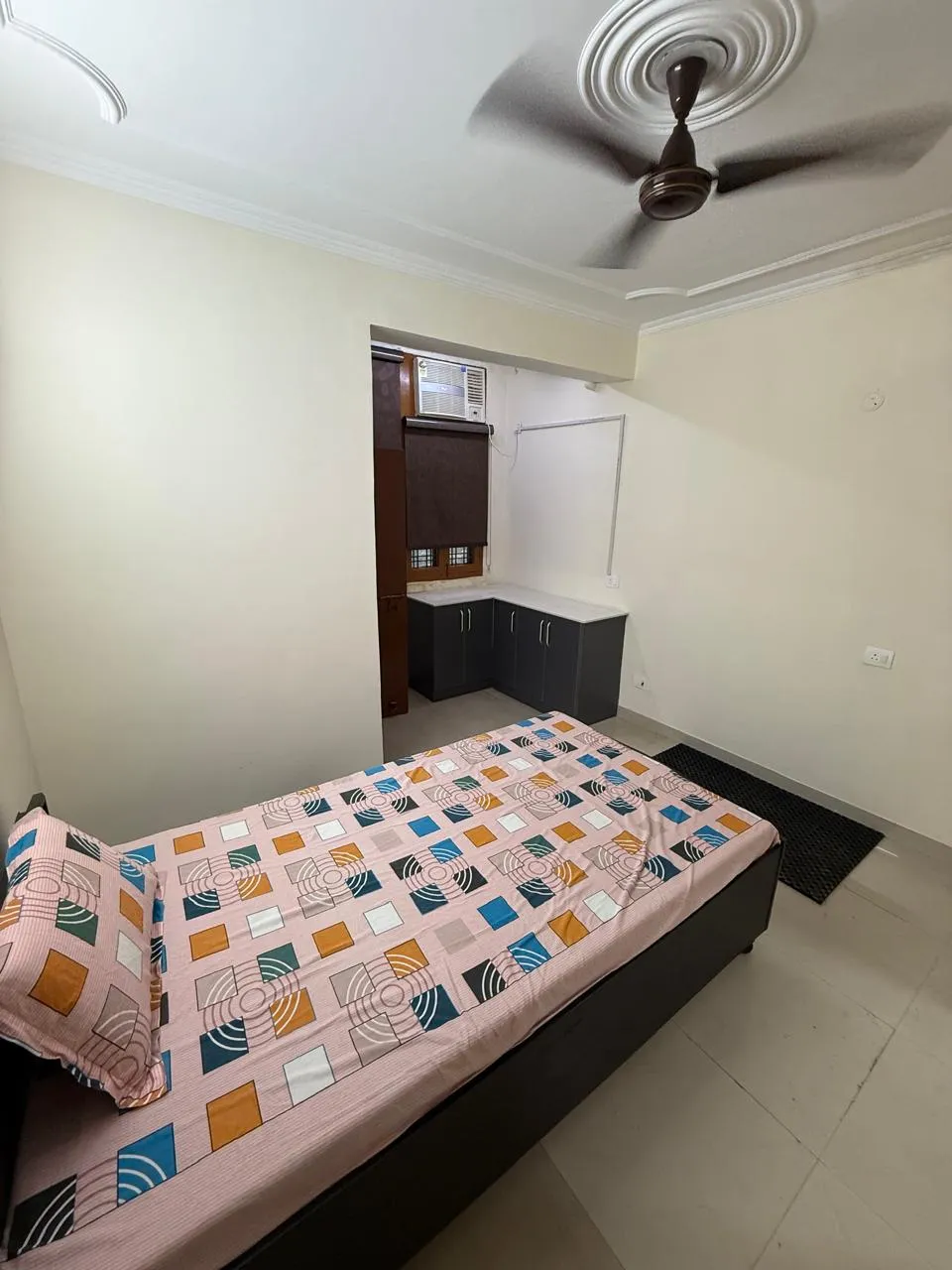 🏡 1RK Fully Furnished Builder Floor for Rent | Sector 52, Gurgaon