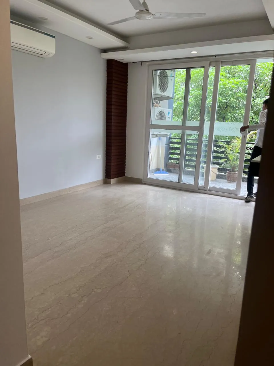 🏡 4BHK Semi-Furnished Builder Floor for Rent | Sushant Lok, Sector 43, Gurgaon