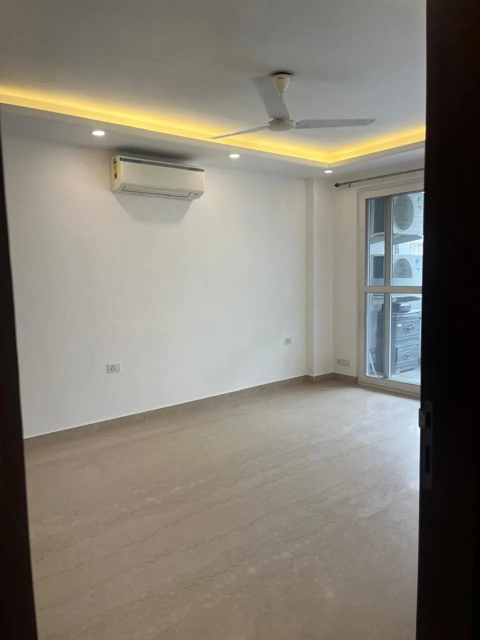 🏡 4BHK Semi-Furnished Builder Floor for Rent | Sushant Lok, Sector 43, Gurgaon