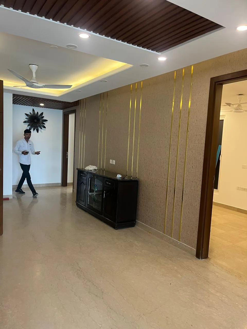 🏡 4BHK Semi-Furnished Builder Floor for Rent | Sushant Lok, Sector 43, Gurgaon