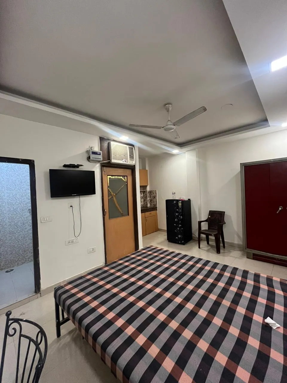 🏡 1RK Fully Furnished Builder Floor for Rent | Sushant Lok C Block, Gurgaon& Ready to Move! 🏡