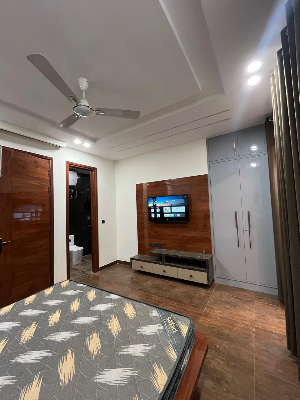 🏡 1BHK Fully Furnished Builder Floor for Rent | Sushant Lok 1, Gurgaon