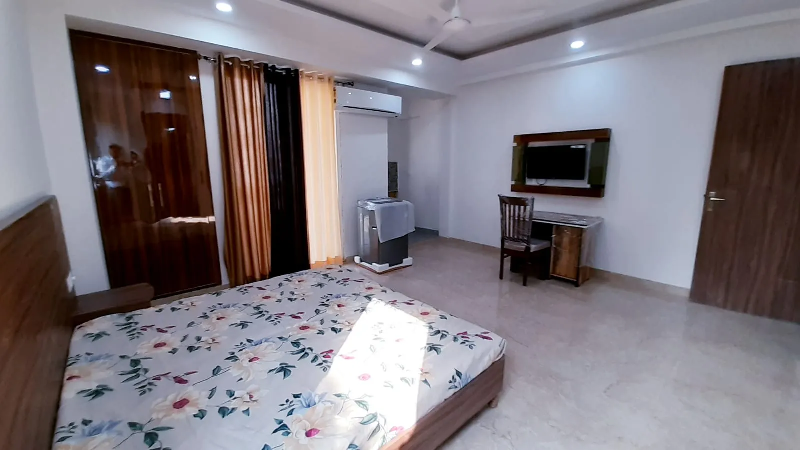 🏡 1BHK Fully Furnished Builder Floor for Rent | Sector 43, Gurgaon