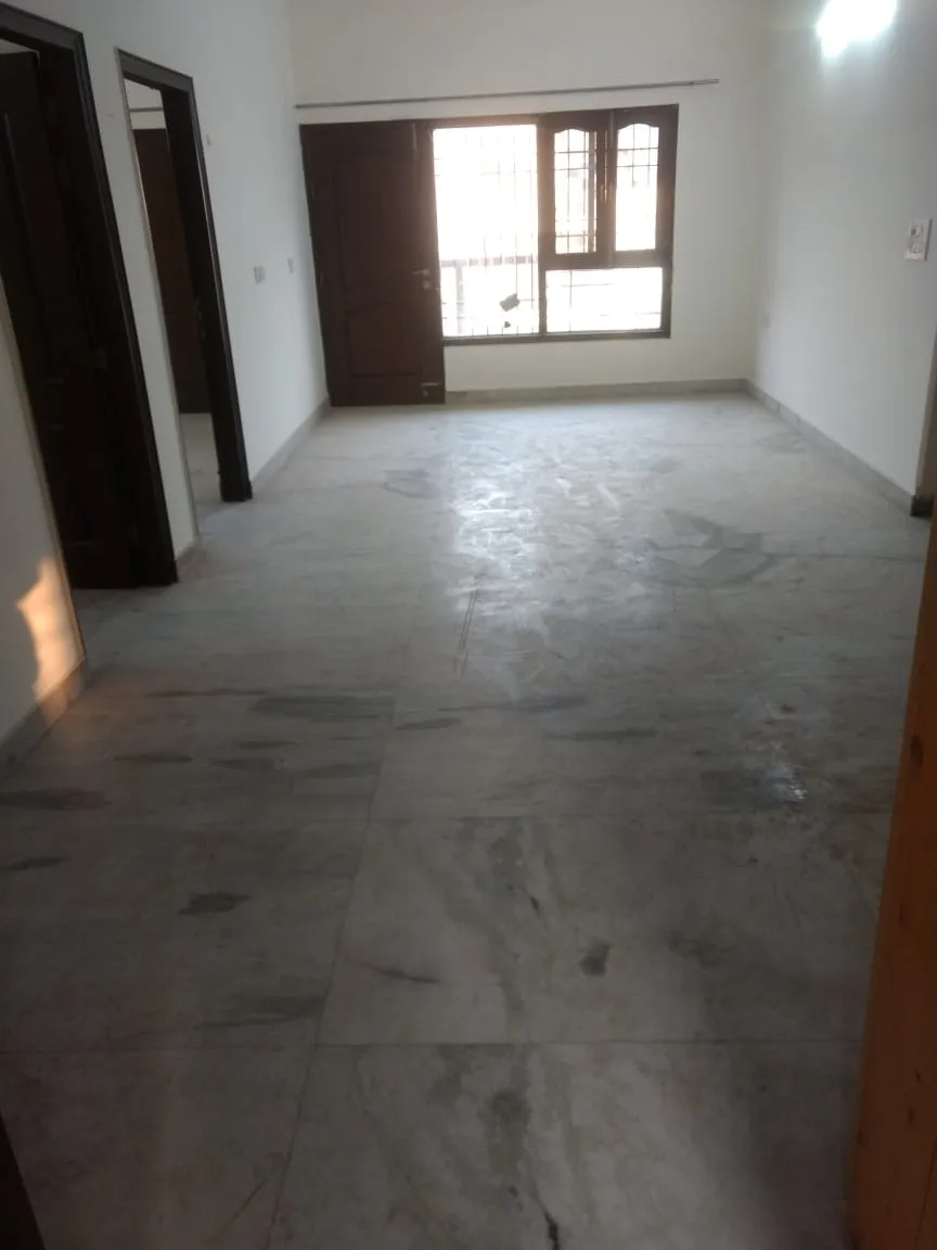 🏡 3BHK Semi-Furnished Builder Floor for Rent | Sector 28, Gurgaon
