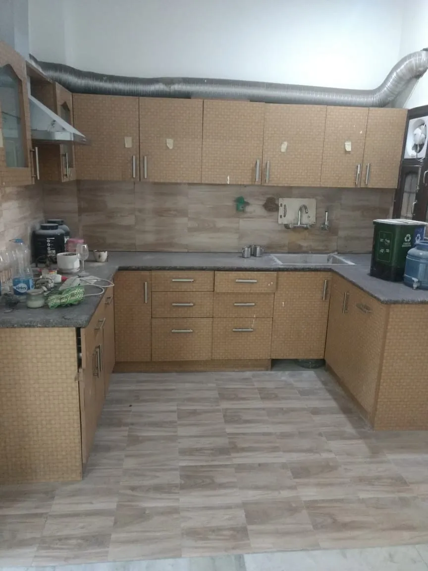 🏡 3BHK Semi-Furnished Builder Floor for Rent | Sector 28, Gurgaon