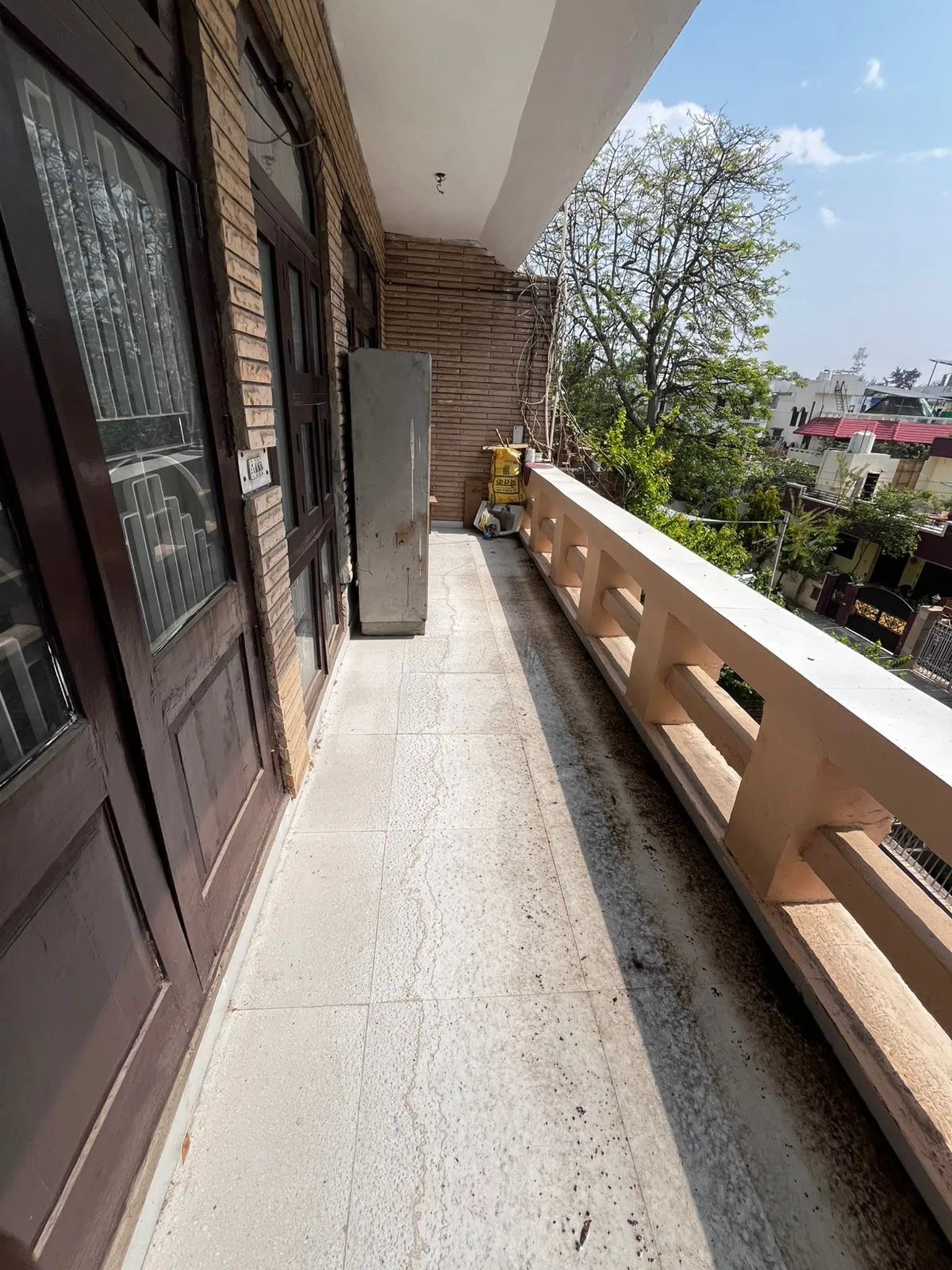 🏡 2BHK Semi-Furnished Builder Floor for Rent | Sector 17B, Gurgaon