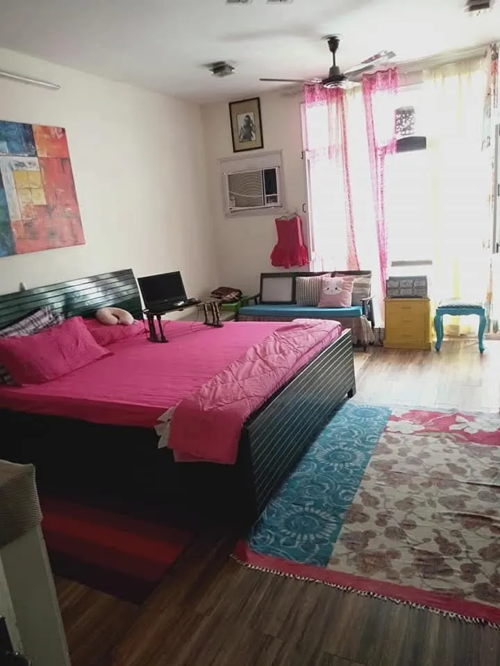 🏡 3BHK Semi-Furnished Builder Floor for Rent | Malibu Town, Gurgaon