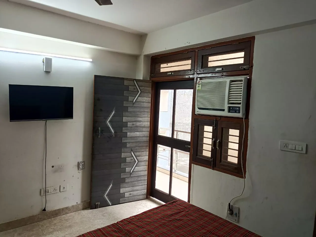 🏡 2BHK Fully Furnished Builder Floor for Rent | Sector 43, Gurgaon