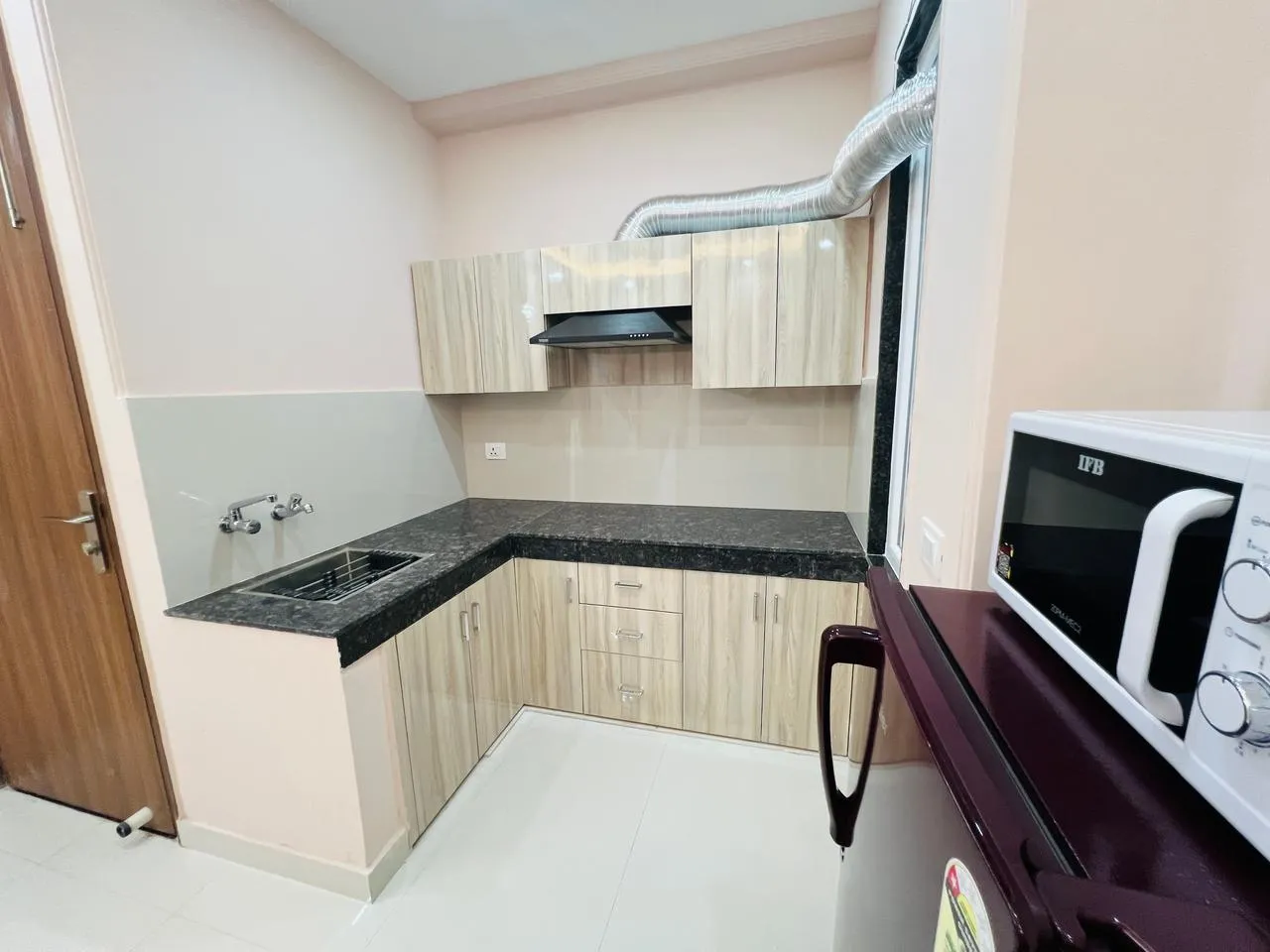 🏡 1BHK Fully Furnished Builder Floor for Rent | Sector 53, Gurgaon