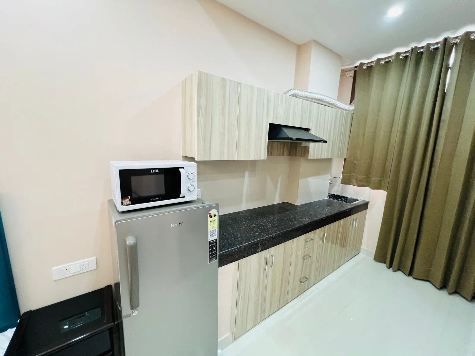 🏡 1BHK Fully Furnished Builder Floor for Rent | Sector 53, Gurgaon
