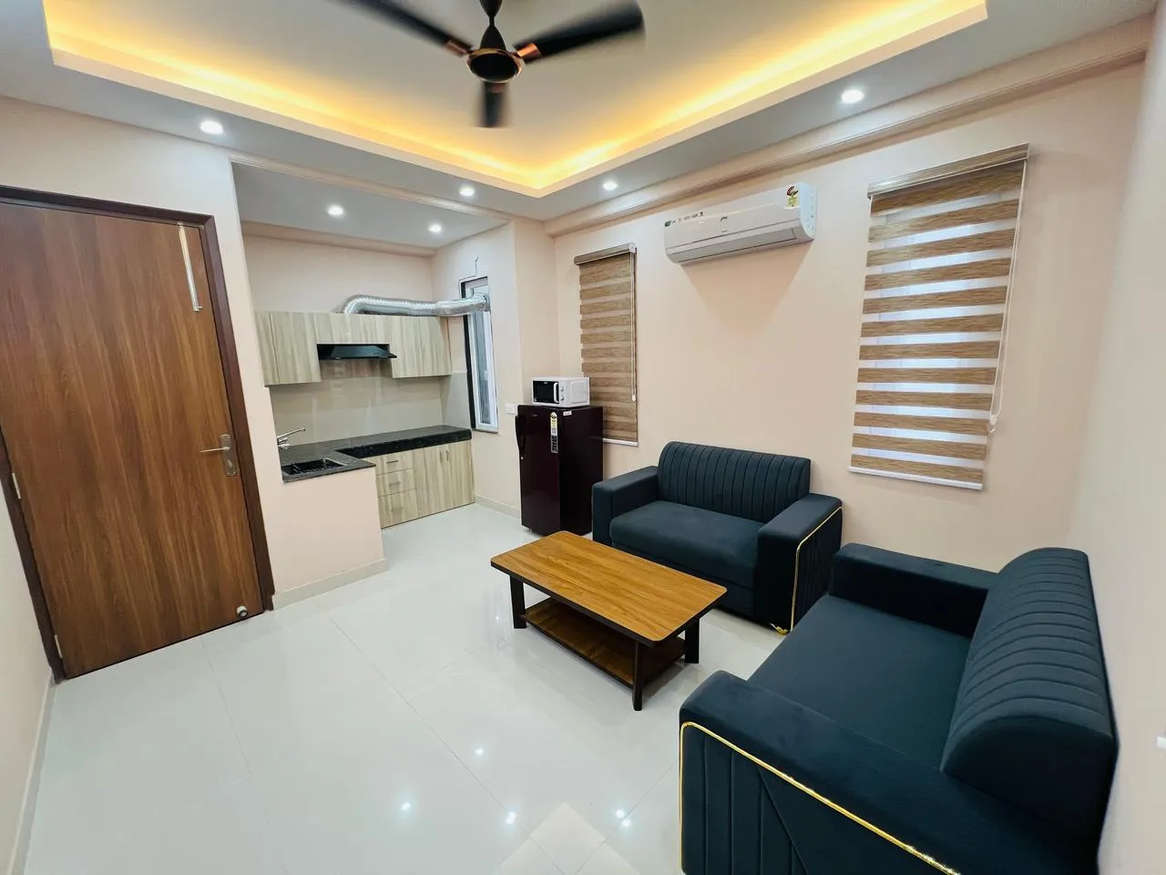 🏡 1BHK Fully Furnished Builder Floor for Rent | Sector 53, Gurgaon