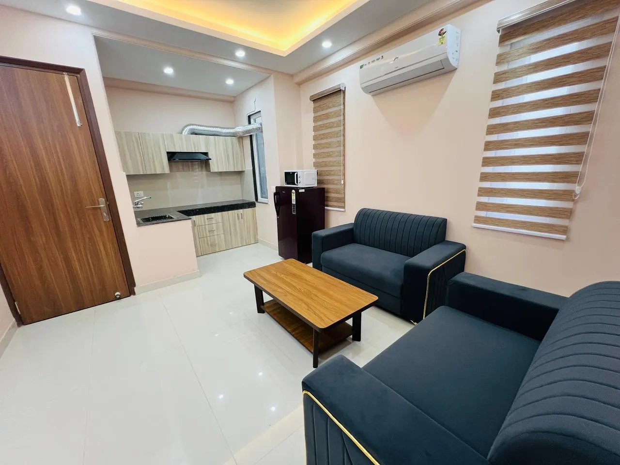 🏡 1BHK Fully Furnished Builder Floor for Rent | Sector 53, Gurgaon