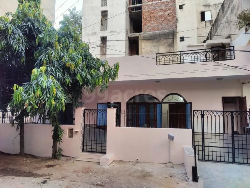 🏡 2BHK Fully Furnished Builder Floor for Rent | Sushant Lok, Gurgaon