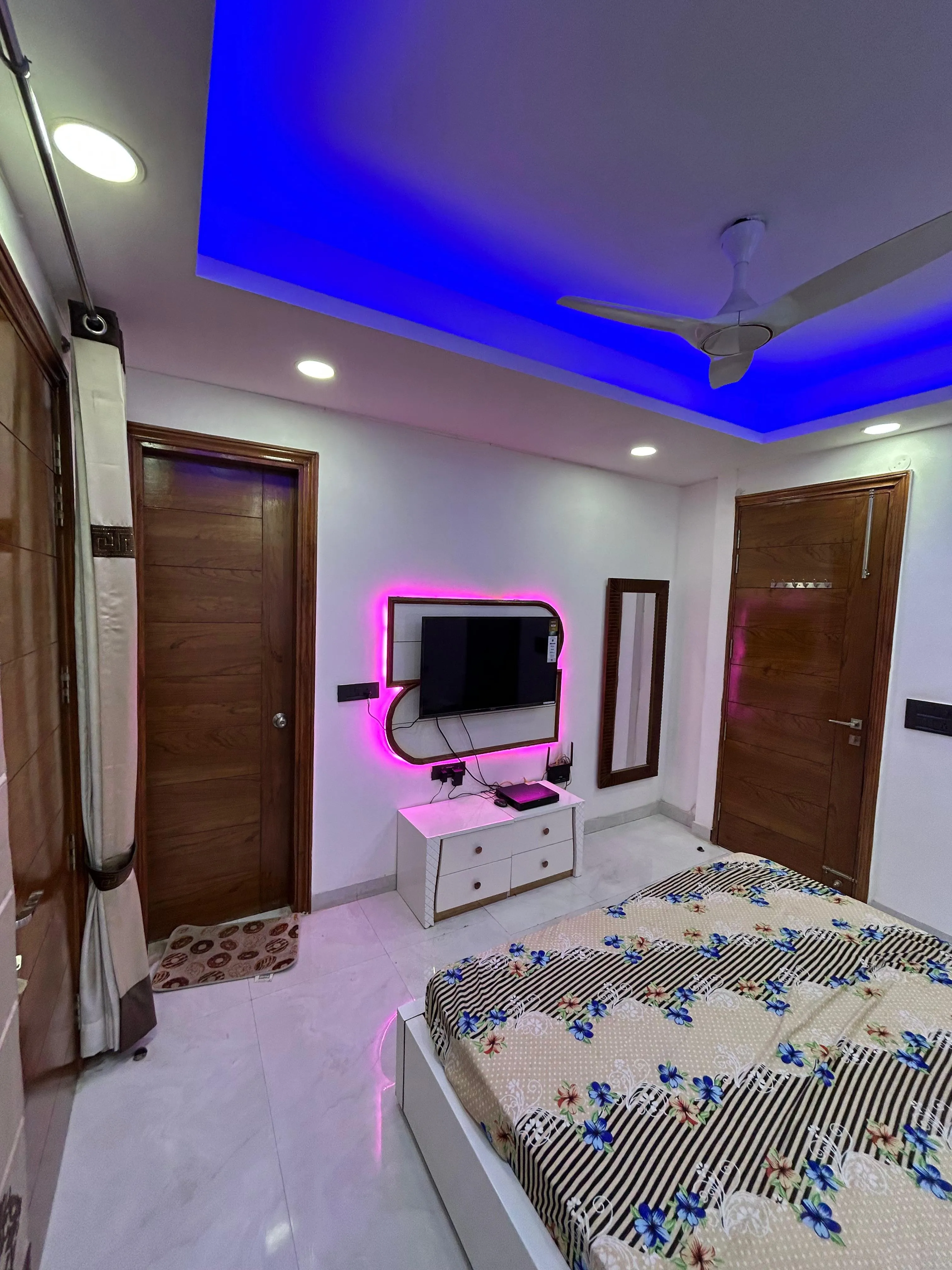 🏡 2BHK Fully Furnished Builder Floor for Rent | Sector 52, Gurgaon