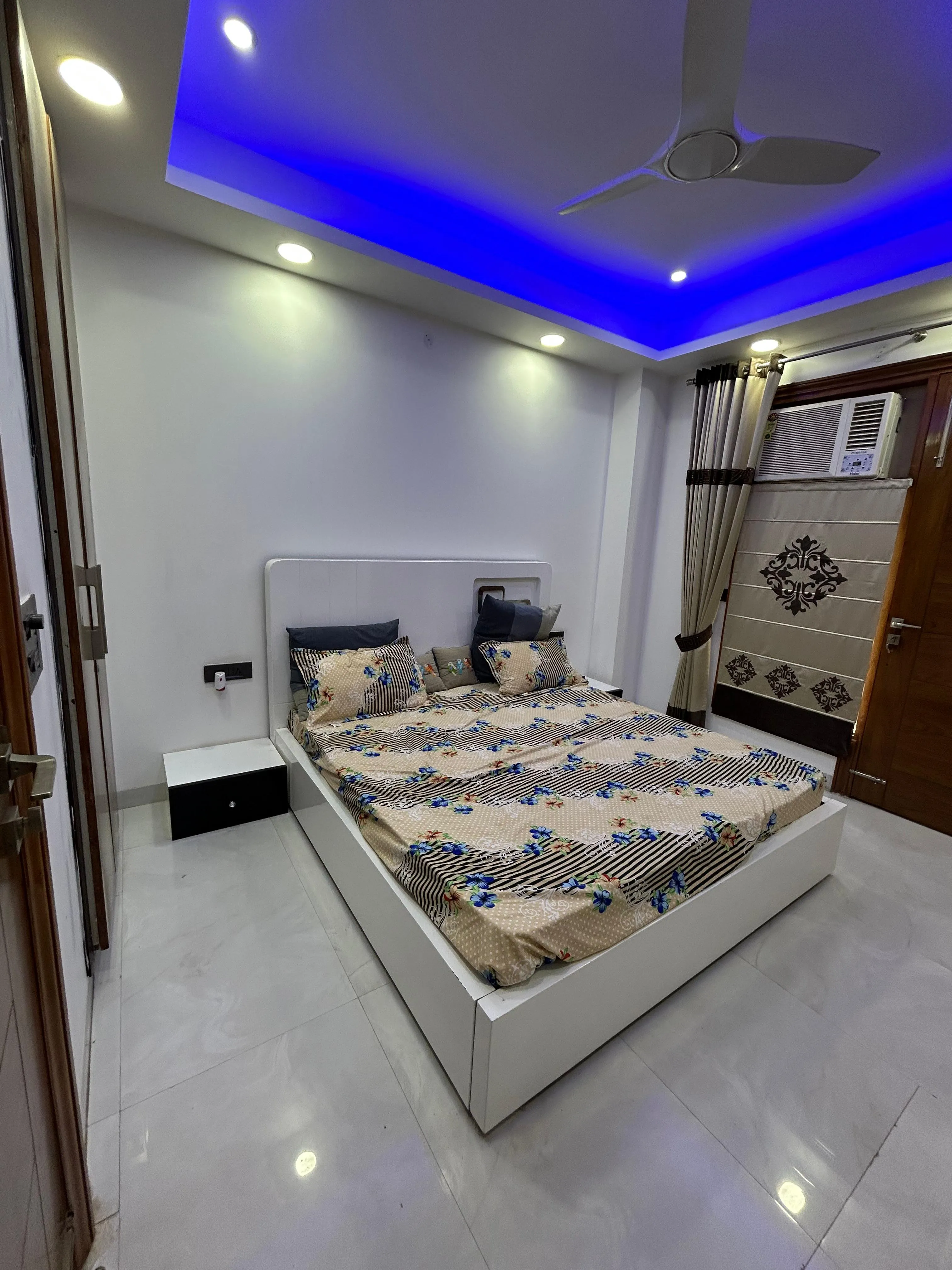 🏡 2BHK Fully Furnished Builder Floor for Rent | Sector 52, Gurgaon